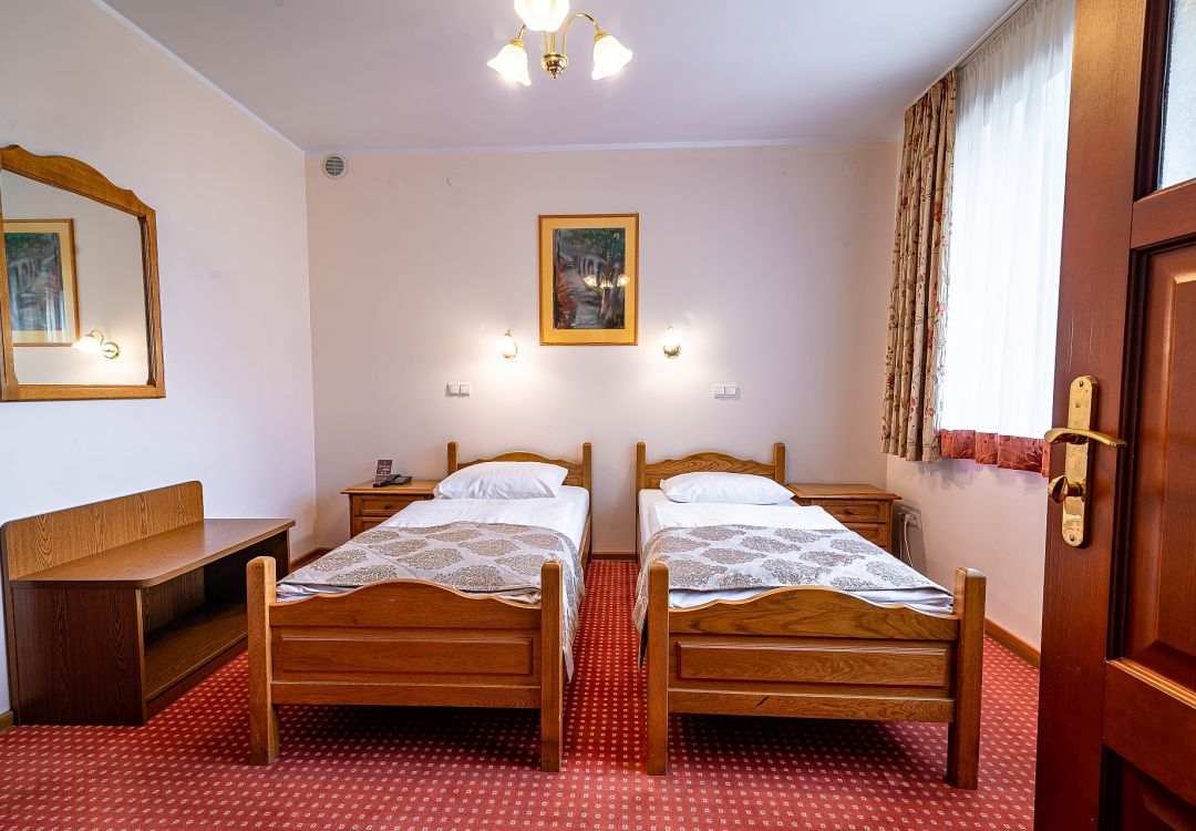 Pokój 2-os. Standard TWIN - Oficyna Północna, budynek nr 4