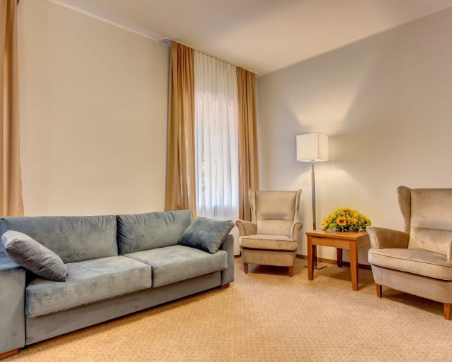 Suite 2-os. Hansel - Stara Poczta i wartownia, budynek nr 7
